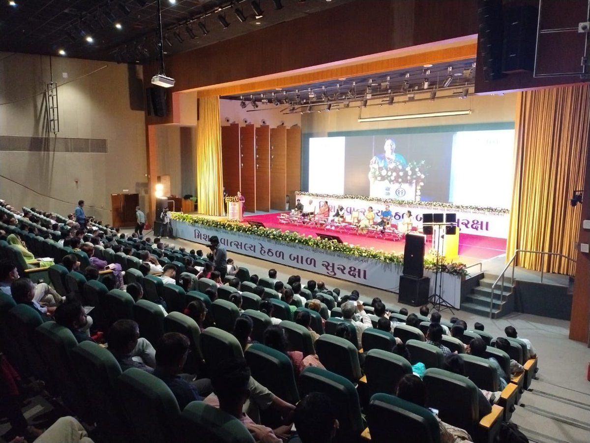 BhanubenMLA's tweet photo. GNLU ગાંધીનગર ખાતે 'મિશન વાત્સલ્ય' હેઠળ બાળ સુરક્ષા વિષયક એક દિવસીય વર્કશોપનું આયોજન કરવામાં આવ્યું, ત્યારે આ વર્કશોપમાં સાથી મંત્રી શ્રી @BhikhusinhjiBjp ની ઉપસ્થિતિમાં સહભાગી થવાનો અવસર પ્રાપ્ત થયો.(1/2) https://t.co/F4hn6vPmJw