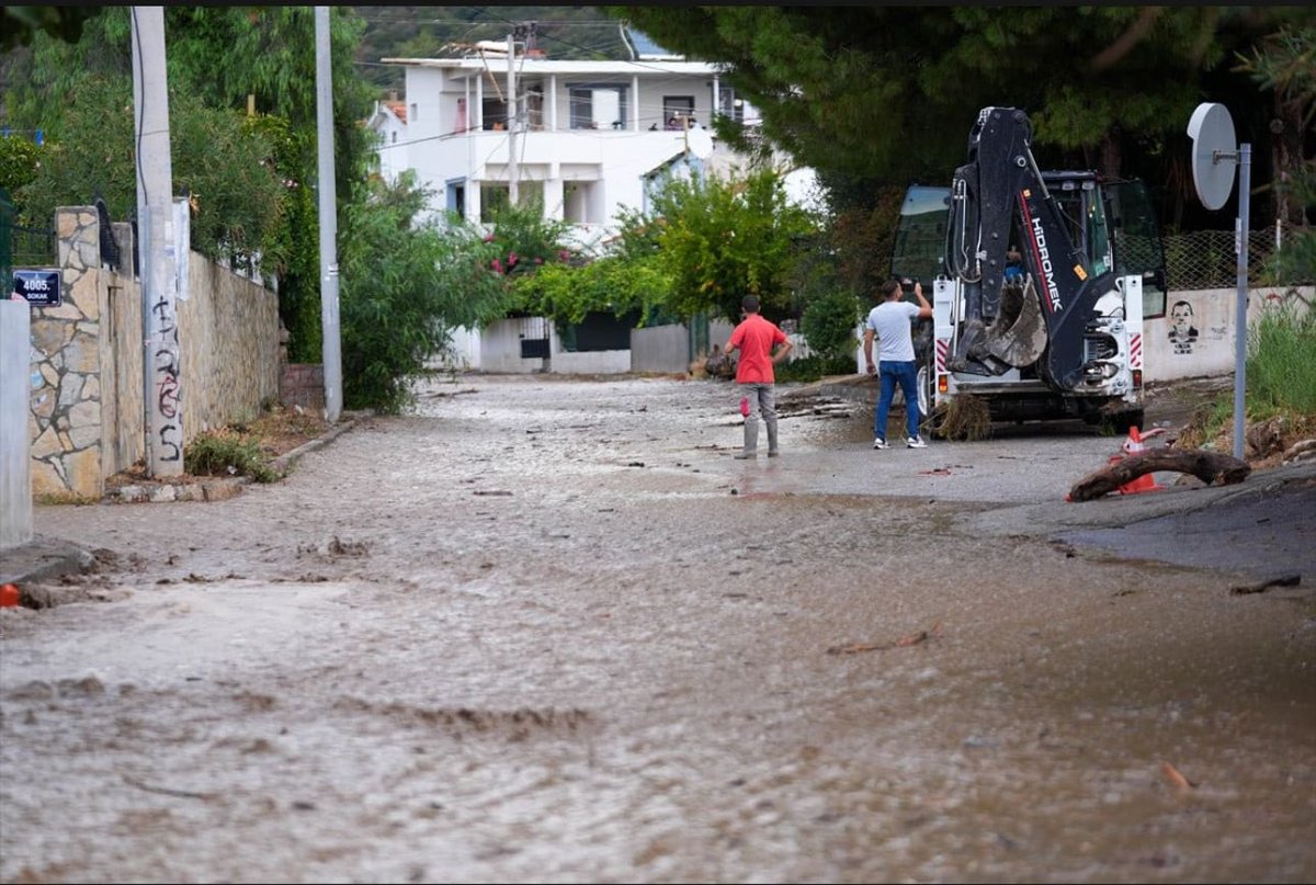 alpayozalan35's tweet photo. Yıllardır CHP’nin yönetiminde olan güzel İzmir’imizin içler acısı hali. 

CHP pişmanlıktır. https://t.co/MOxKjgvAnC