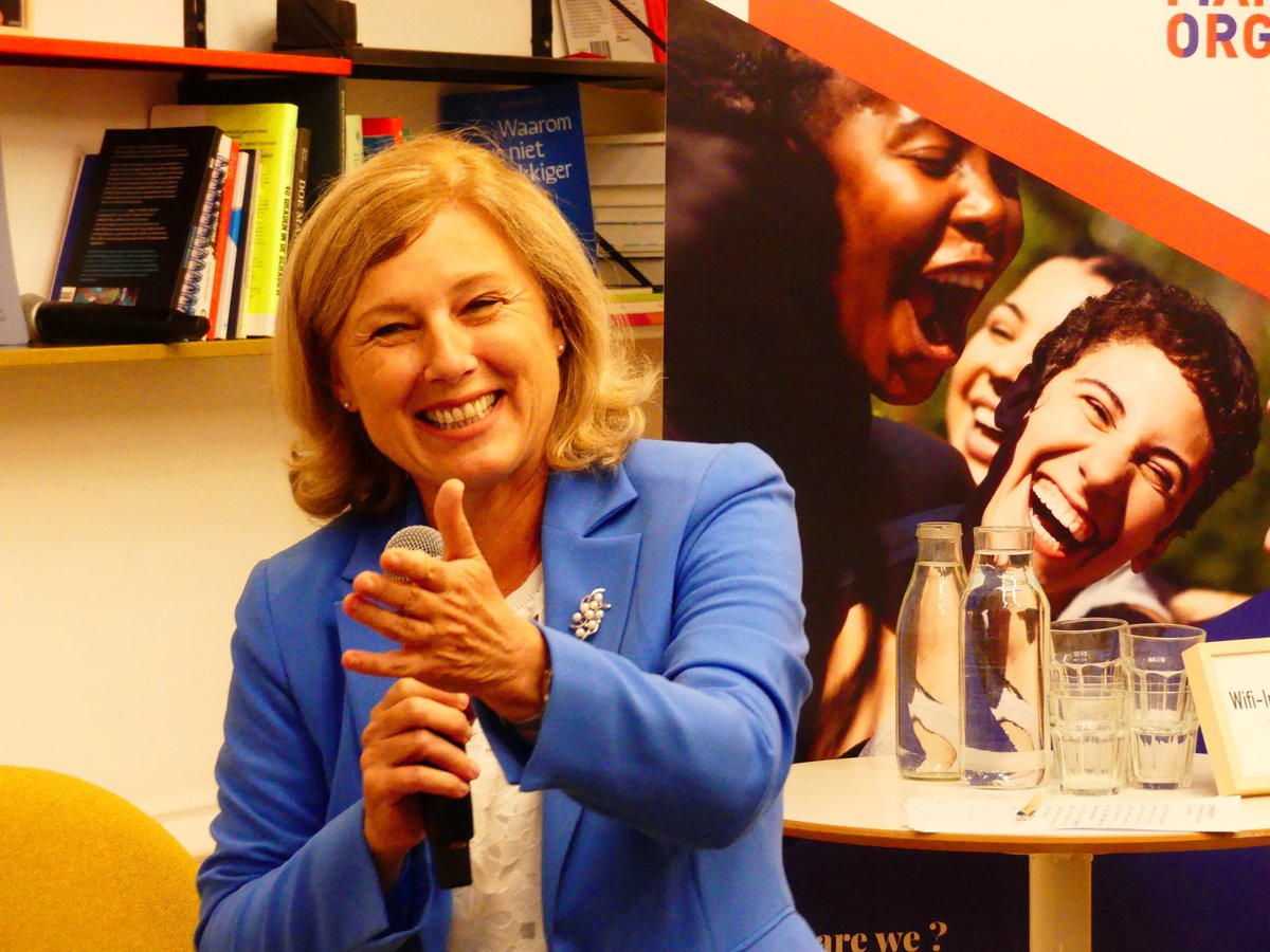 Make.org Global 🌎 (@make_org_global) on Twitter photo To introduce this event, we were thrilled to welcome <a href="/VeraJourova/">Věra Jourová</a>, Vice President of the <a href="/EU_Commission/">European Commission</a> for Values and Transparency.
Thank you again dear Vice President for being here with us yesterday for this important event!
#AIDemocracy To introduce this event, we were thrilled to welcome <a href="/VeraJourova/">Věra Jourová</a>, Vice President of the <a href="/EU_Commission/">European Commission</a> for Values and Transparency.
Thank you again dear Vice President for being here with us yesterday for this important event!
#AIDemocracy