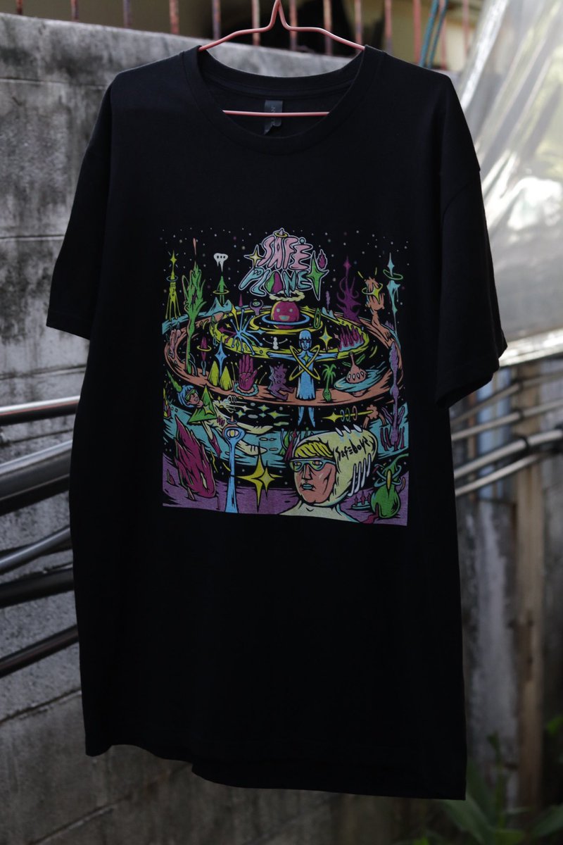 chopperstores's tweet photo. SAFEBOYS V Anniversary 🚀

Size : XL (อก44 ยาว29.5)
ราคา💰: 950 (รวมค่าเดินทางง)
Condition : 9.5/10
ตำหนิ👉🏽 : -
ทักทวิตไม่ได้ทักไอจีร้านนะครับ https://t.co/HiYogMPdeL
#เสื้อวงไทย #safeplanetband #cattshirt #เสื้อวง #safeplanet https://t.co/xCqD2sSkhe