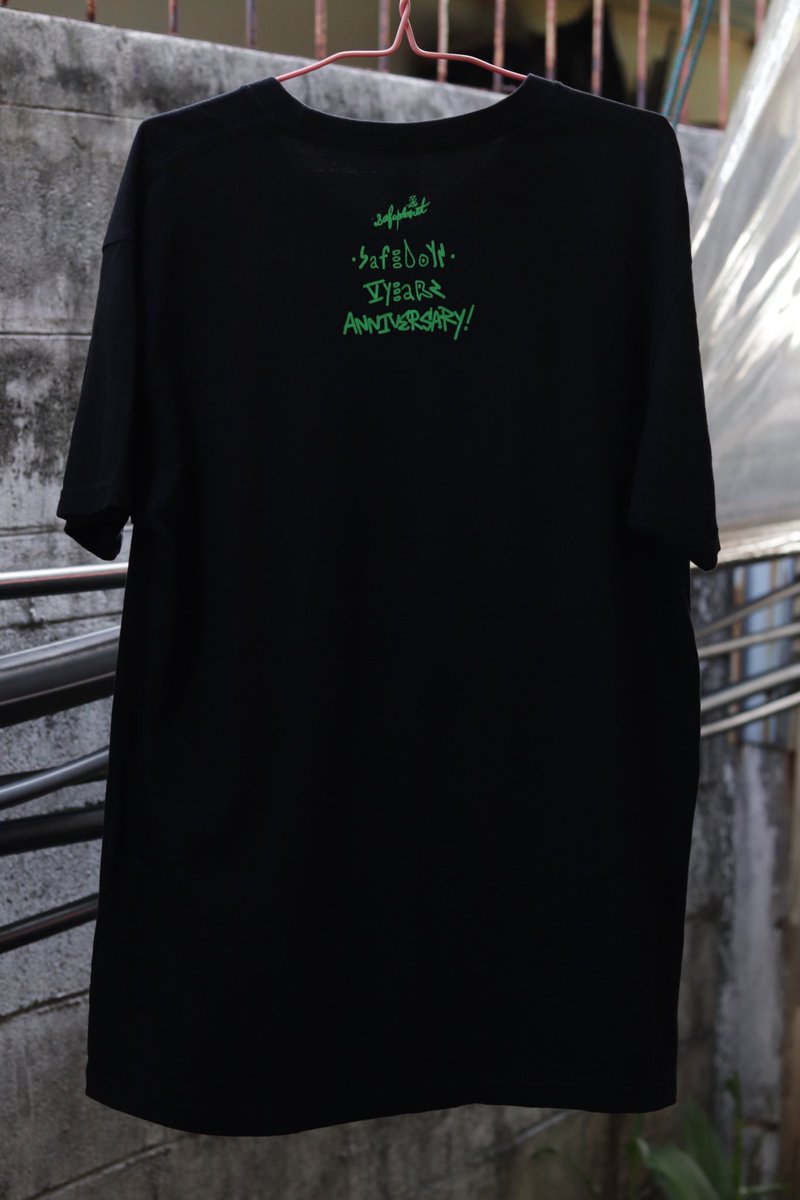chopperstores's tweet photo. SAFEBOYS V Anniversary 🚀

Size : XL (อก44 ยาว29.5)
ราคา💰: 950 (รวมค่าเดินทางง)
Condition : 9.5/10
ตำหนิ👉🏽 : -
ทักทวิตไม่ได้ทักไอจีร้านนะครับ https://t.co/HiYogMPdeL
#เสื้อวงไทย #safeplanetband #cattshirt #เสื้อวง #safeplanet https://t.co/xCqD2sSkhe