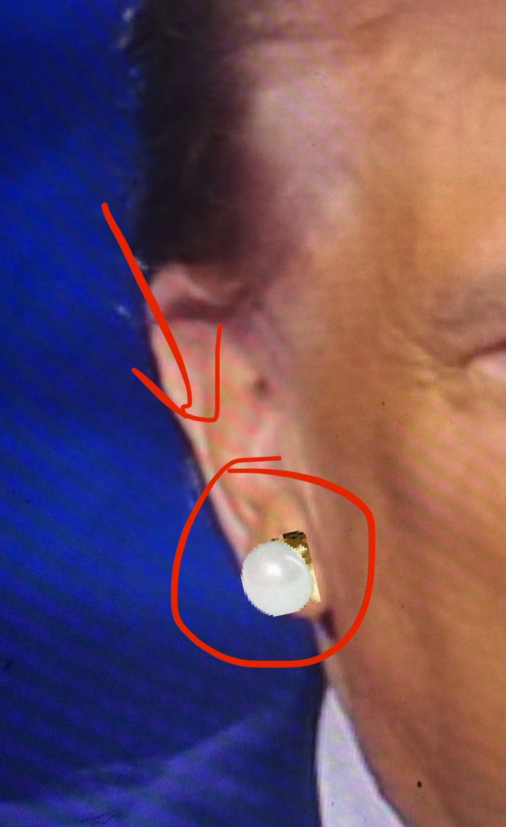 ImPolandSpring's tweet photo. @buffys uhhh… what is that??!? https://t.co/agX2pv8nMl