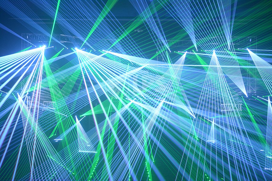 LPS-BaX SixSCAN with 18 W RGB laser power, offers intense colors and six laser scanners for six different outputs at the same time.
Perfect for professional lighting designers at concerts, theatres, operas, TV shows, festivals, theme park and any other event.
#lasershow #laserbar