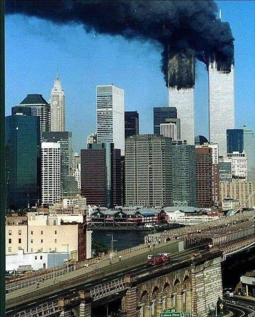 Hamilton County 9-1-1 (@hc911ecd) on Twitter photo In the bottom of this photo, you can see Ladder 118 crossing over the Brooklyn Bridge on their way to the World Trade Center on September 11, 2001. This is their last known photo. Every single firefighter on that truck perished just a few minutes later. We vowed to never forget. In the bottom of this photo, you can see Ladder 118 crossing over the Brooklyn Bridge on their way to the World Trade Center on September 11, 2001. This is their last known photo. Every single firefighter on that truck perished just a few minutes later. We vowed to never forget.