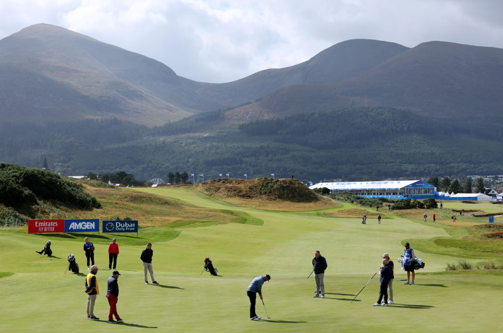 U105 Radio tweet media