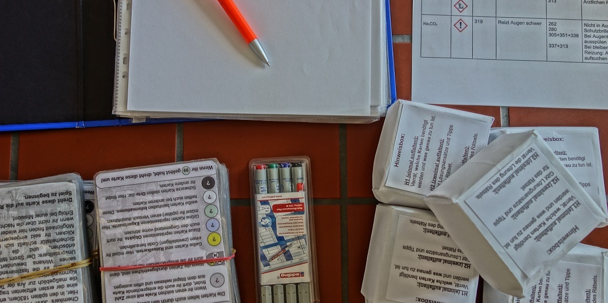 InterDidaktik's tweet photo. Das ISD am Fichte-Gymnasium in Karlsruhe: Educational Escape Room - Chemie einmal ganz anders! 
Der Chemie-Escape Room wurde von Marius Jäger entwickelt und mit den SchülerInnen durchgeführt. 
#kit #isd #fichtegymnasium
Den kompletten Bericht lesen unter: https://t.co/dQxrOowfcn https://t.co/zPTgE4rGut