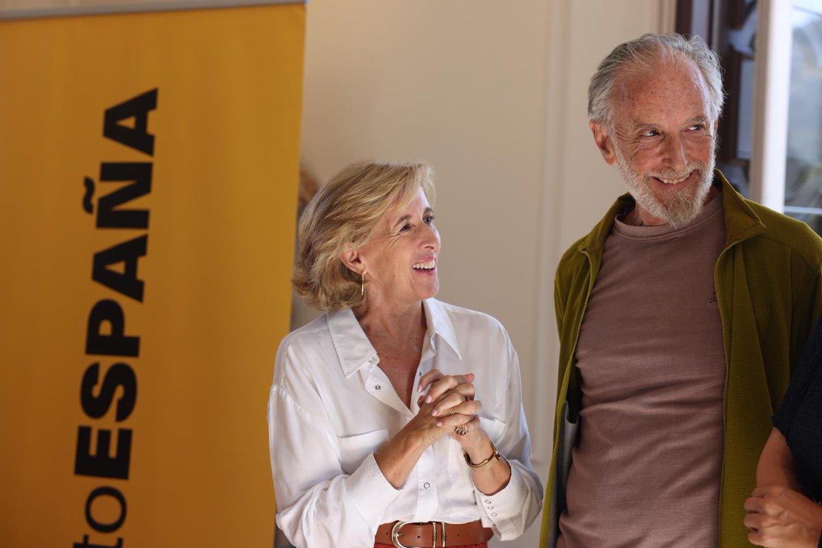 Ana de la Cueva tweet media