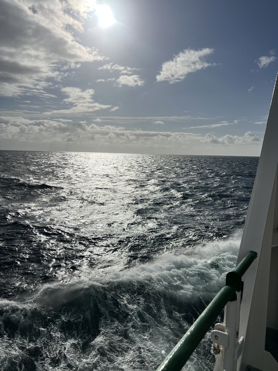Following three successful survey profiles with the magnetometer, we’re heading back to Galway due to a medical complication onboard. Safety is our top priority as we seek medical attention. Stay tuned for updates. 🚢 #POROCLIM2