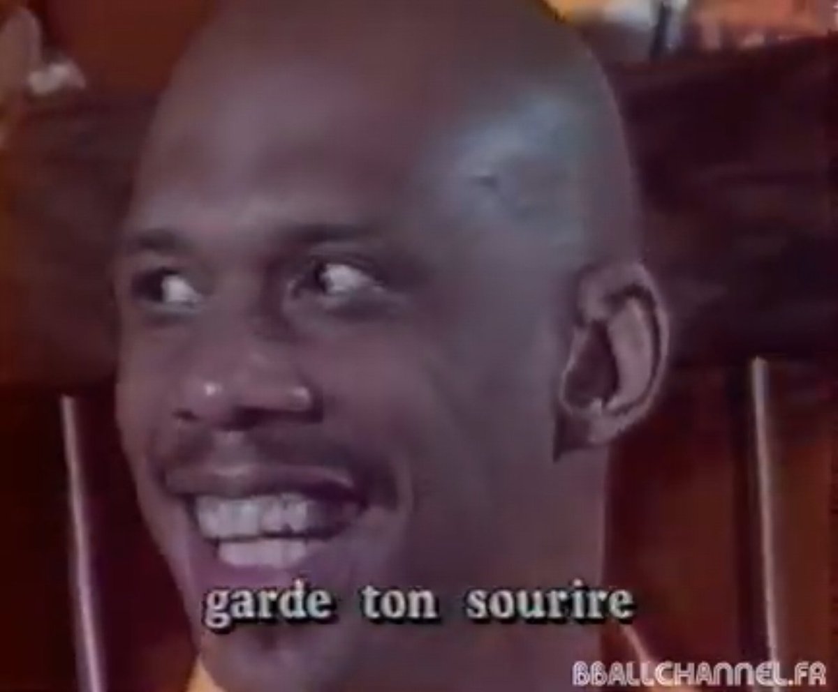 En ce triste jour, le vieillissant Bballchannel.fr rouvre ses portes pour rendre hommage à Didier Roustan. 
L'occasion de voir ou revoir son docu Sky Hook, consacré à Abdul-Jabbar, réalisé en 1989.

De la poésie.

Merci Didier.

➡️ bballchannel.fr/2012/10/sky-ho…