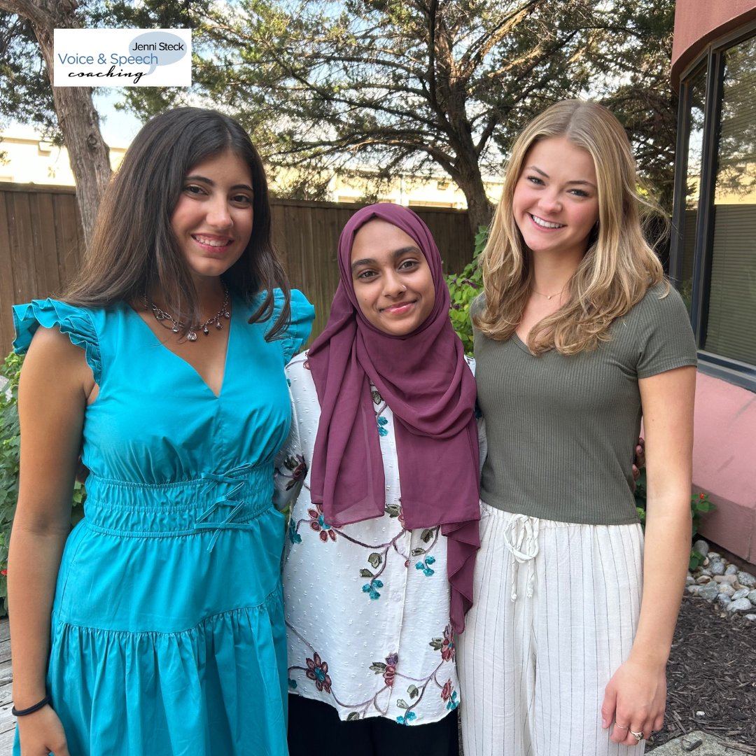 jennisteck's tweet image. Jessica D. Turner is coaching the only 3 Gold Award Girl Scouts being honored with the Young Woman of Distinction Award! These young leaders created impactful community projects, and Jessica is helping them shine for the Women of Distinction luncheon. #WinningWednesday #GSNETX