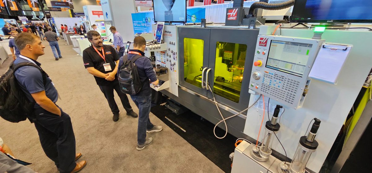 Phillips_Corp's tweet photo. 🚨 LIVE at IMTS 2024! 🚨 
Phillips Hybrid is unveiling our breakthrough Laserline technology. Be the first to see the future of manufacturing at Booth 135758. Don’t miss out on this game-changing innovation!

#IMTS2024 #PhillipsHybrid #Laserline #NextLevelManufacturing https://t.co/JWdw3s86jR