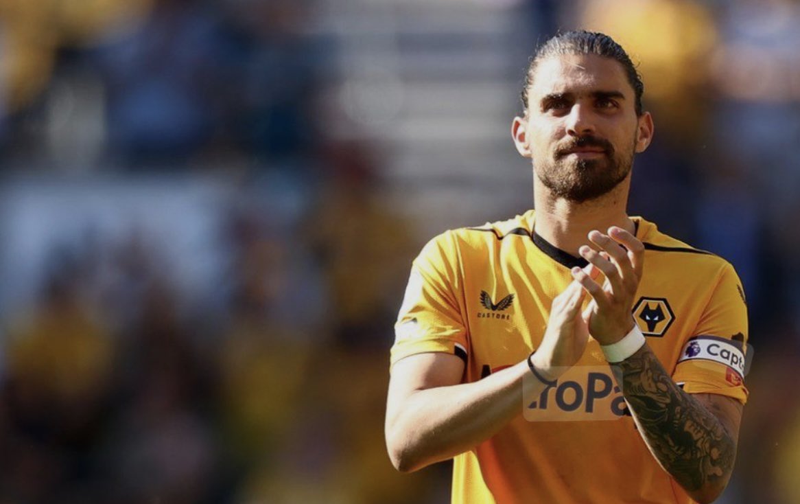 TheWolvesShirt's tweet image. &quot; Without a doubt it was a beautiful journey, first season was something special, the atmosphere, the way we played, the pressure of the Championship!!!&quot;  
Old Gold &amp;amp; Black, available from 14th October with foreword by Ruben Neves.....

theyworetheshirt.com