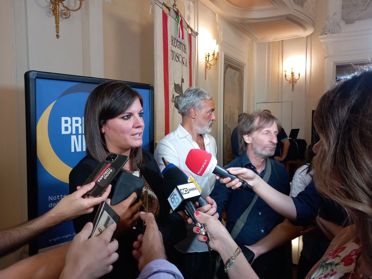 ScuolaSantAnna's tweet photo. ✨️ Aspettando la @brightnightIT di venerdì 27 settembre: conferenza stampa in @regionetoscana. Per la @ScuolaSantAnna il prorettore alla #TerzaMissione @frey95933661: "Durante la #BrightNight apriamo al pubblico per la prima volta Palazzo Pilo Boyl" ⤵️
https://t.co/JuupoYsG4O https://t.co/kVWHSSrFCQ