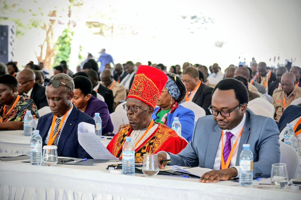 UHRC_UGANDA's tweet photo. 📢 BUDGET CONFERENCE 📌
We are currently attending the #BudgetConference at Commonwealth Resort in Munyonyo in Kampala. Our @ChairpersonUhrc is being represented by Hon. @ckaheru , a member of the Commission. H.E the President @KagutaMuseveni is set to address the gathering this afternoon. It was officially opened by the Prime Minister Hon. Robina Nabbanja. @lo_apitta @shifrahl @SimeoNsubuga @rwabukurukuru @BKamadi @IdaNakiganda @RSsekindi @mofpedU @GCICUganda @CSBAGUGANDA