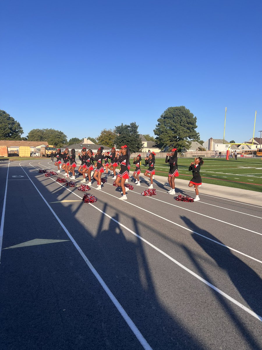 It was so fun watching our <a href="/bayside6campus/">Bayside6Campus</a> and <a href="/BaysideMSVBCPS/">Bayside MS-VBCPS</a> students on the field last night! Congrats to our players and cheerleaders on a huge win!