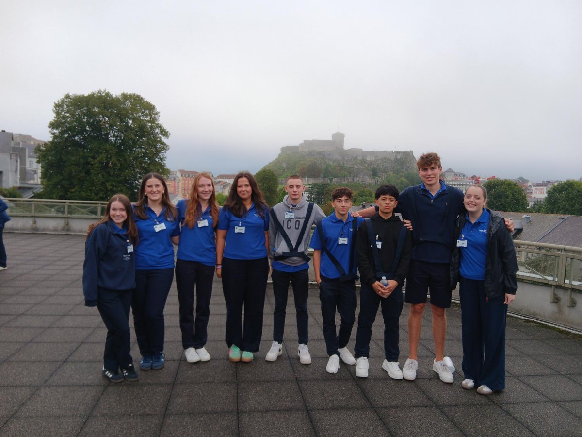 Our #Lourdes #volunteers having the best time! #pilgrims
#Lourdes <a href="/DublinDiocese/">Archdiocese of Dublin</a> <a href="/CatholicEducIRL/">Catholic Education Partnership</a>