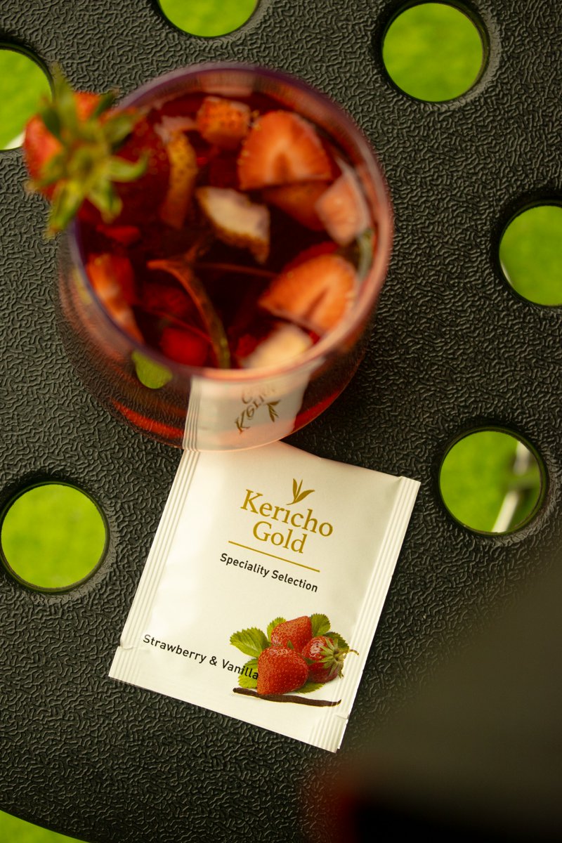 Sweet strawberry 🍓, smooth vanilla, and sunshine ☀️. What more could you ask for? 

#DrinkMore #KerichoGold