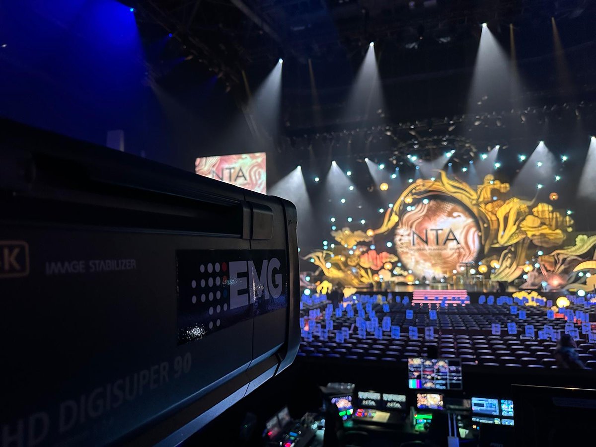 EMGLiveUK's tweet photo. Final checks before the National Television Awards at the O2 tonight, celebrating the best in British TV.

Congratulations to all the nominees for this year's awards.  We're looking forward to a great night!

#EMGxGM #CombiningForces #NTAs #NationalTelevisionAwards #OBFacilities https://t.co/WL8uEAdAy5