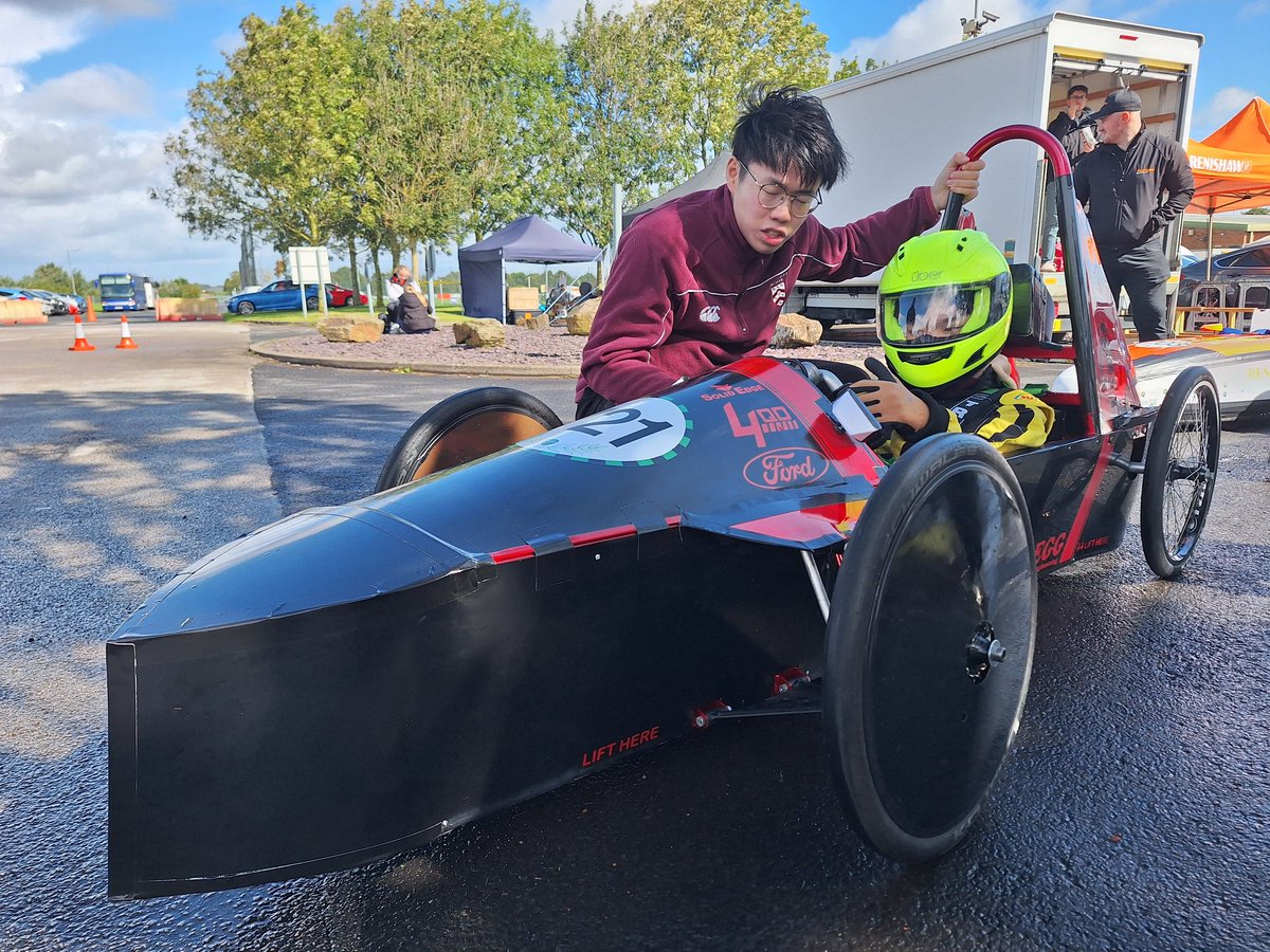 Bromsgrove School Greenpower Race Teams tweet media