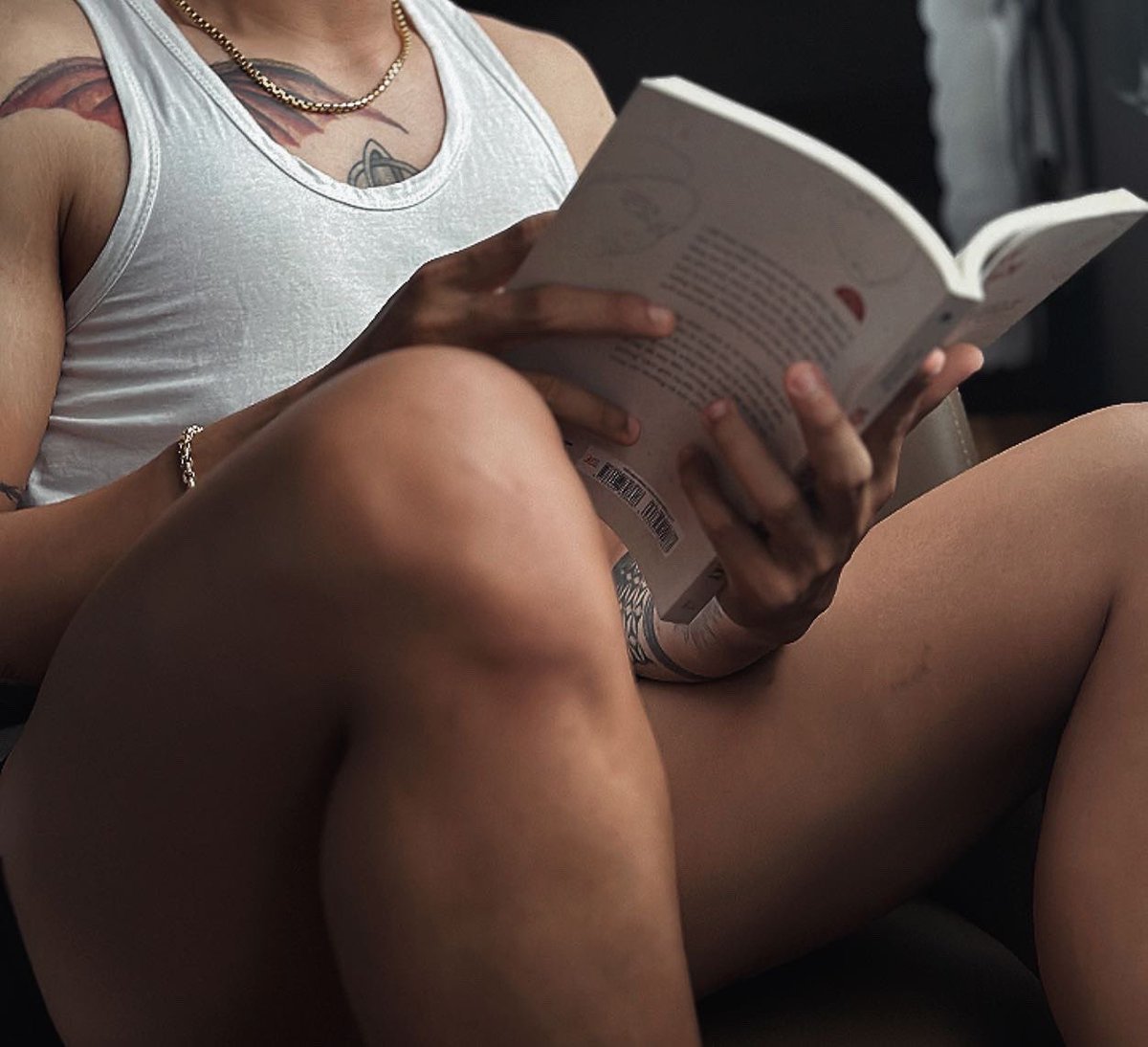 getoutKJ's tweet photo. 📖 book mark https://t.co/rYtt0SD1Nd