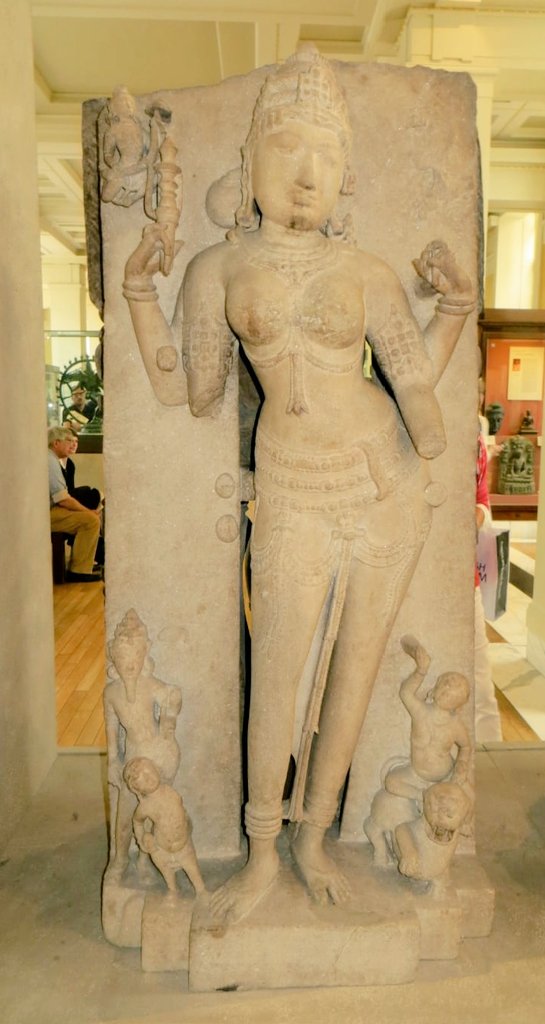TanviSolanki_'s tweet photo. 🌟✨ The Ambika Statue from Dhar is a stunning representation of Jain art and culture from the Paramara dynasty.
This exquisite sculpture, now housed in the British Museum, symbolizes the rich cultural and religious heritage of medieval India. #Ambika #Bhoj #IndianHeritage #ParmaraDynasty #Jainism