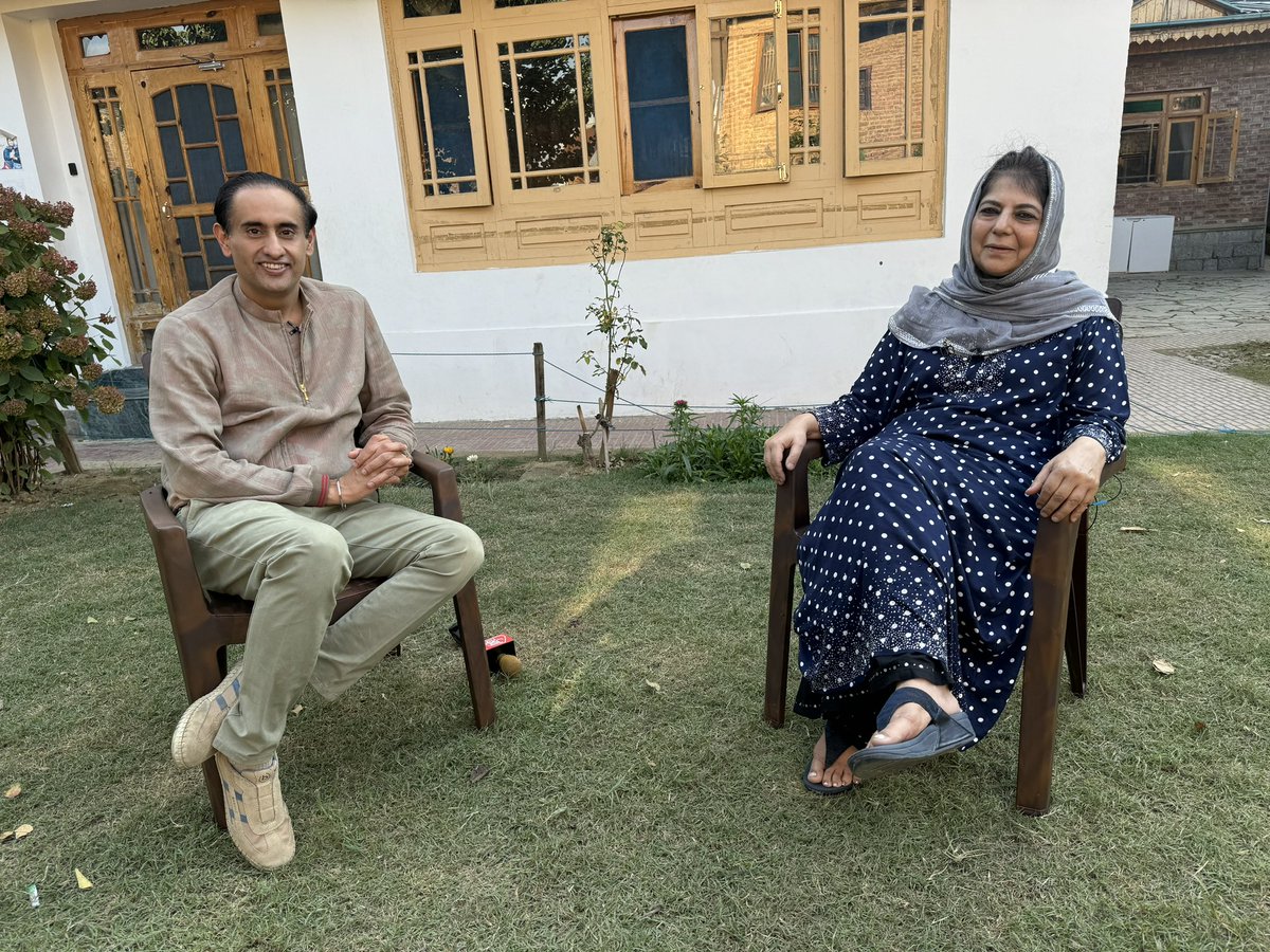 rahulkanwal's tweet image. Coming up on @IndiaToday #Newstrack at 8:30 pm tonight, exclusive interview with @jkpdp Chief @MehboobaMufti First time Mufti is speaking to a national TV news channel in a long while. Mehbooba opens up about the disappointment of the Lok Sabha elections and her plans for the