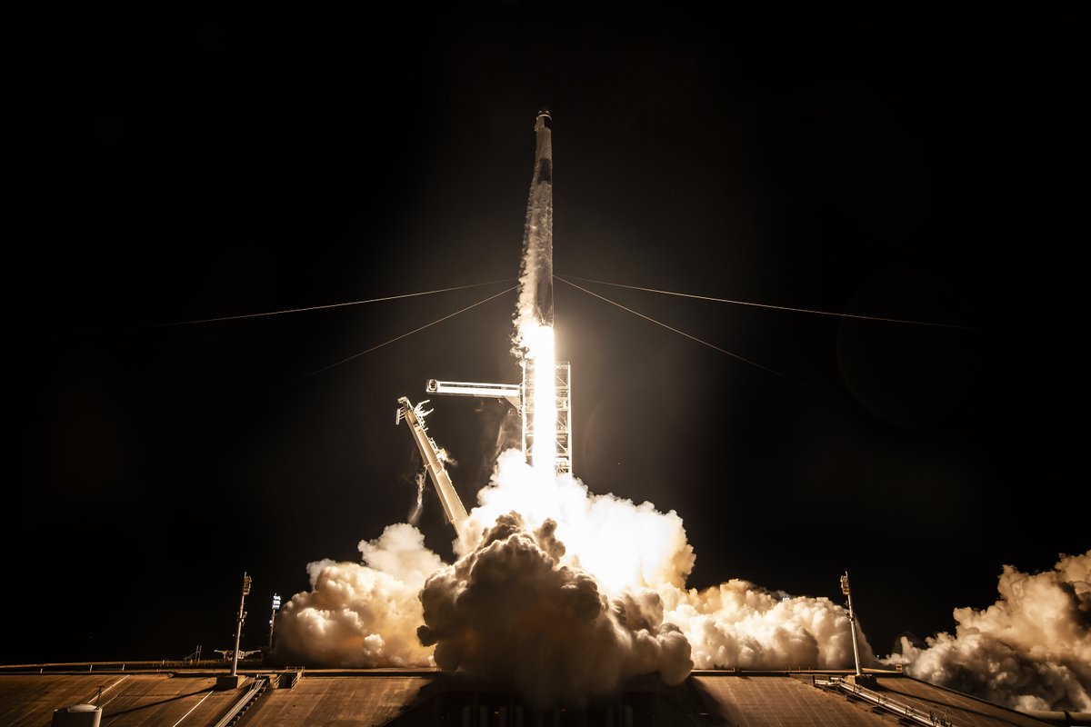 labfront1's tweet image. 🚀✨ We’ve collaborated with @dexcom , @SpaceX , @NASA , @sheffhallamuni, and @Hytrotraining  on the Polaris Dawn mission!
Over 5 days, the crew will conduct 40+ experiments, and Labfront will be supporting with advanced analytics 💪. Read more: businesswire.com/news/home/2024…