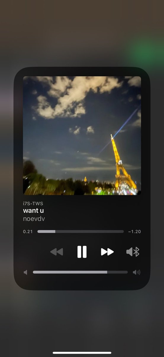 je tweet media