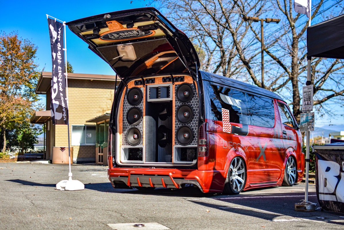 ほーい！今週末は、湾岸BASE
音響部隊で出動〜
お初のイベントですが、メインステージとサブステージの盛り上げ隊〜^o^
#diecock
#DIECOCK千葉ディーラー
#bdash
#bdashsound
#湾岸BASE
#音響部隊