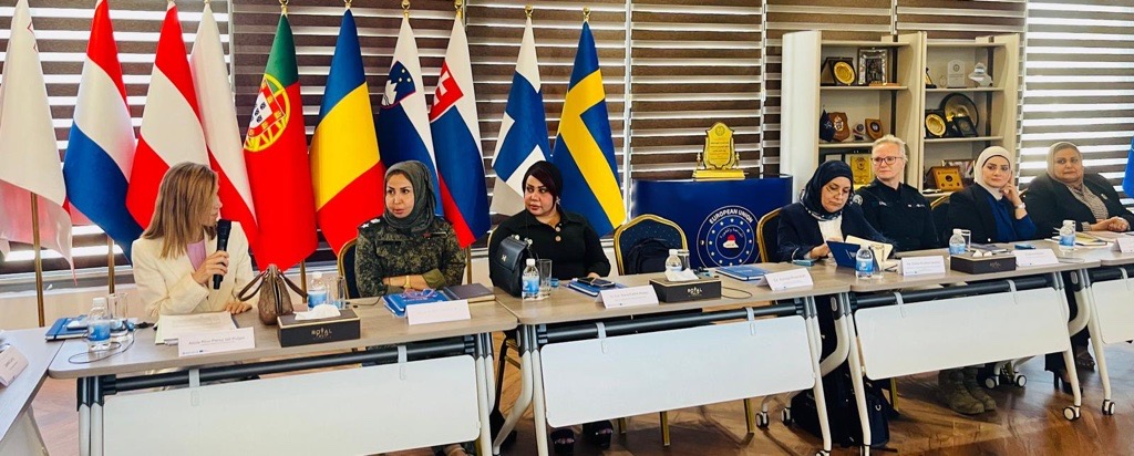 fiap_es's tweet photo. #mujeresenseguridad #crimenorganizado
👉Trabajamos a través de @EU_FPI (#EUACT2) para contar con más mujeres en la lucha contra el crimen organizado y el tráfico de drogas.
↔️ Intercambiamos retos políticos, estratégicos y operativos con experiencias de Italia y España.
@MAECgob @EmbEspIraq @euamiraq @EUinIraq