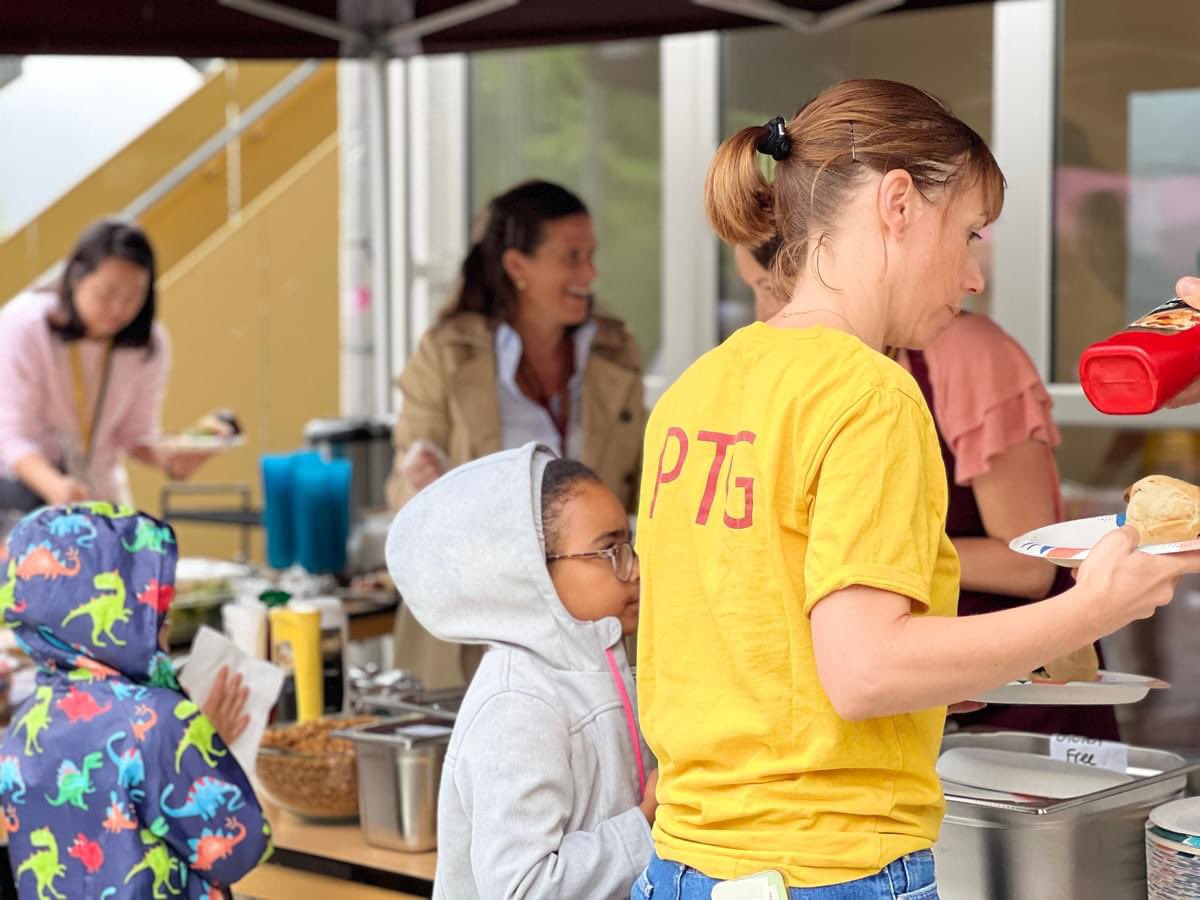 Frankfurt Int School tweet media