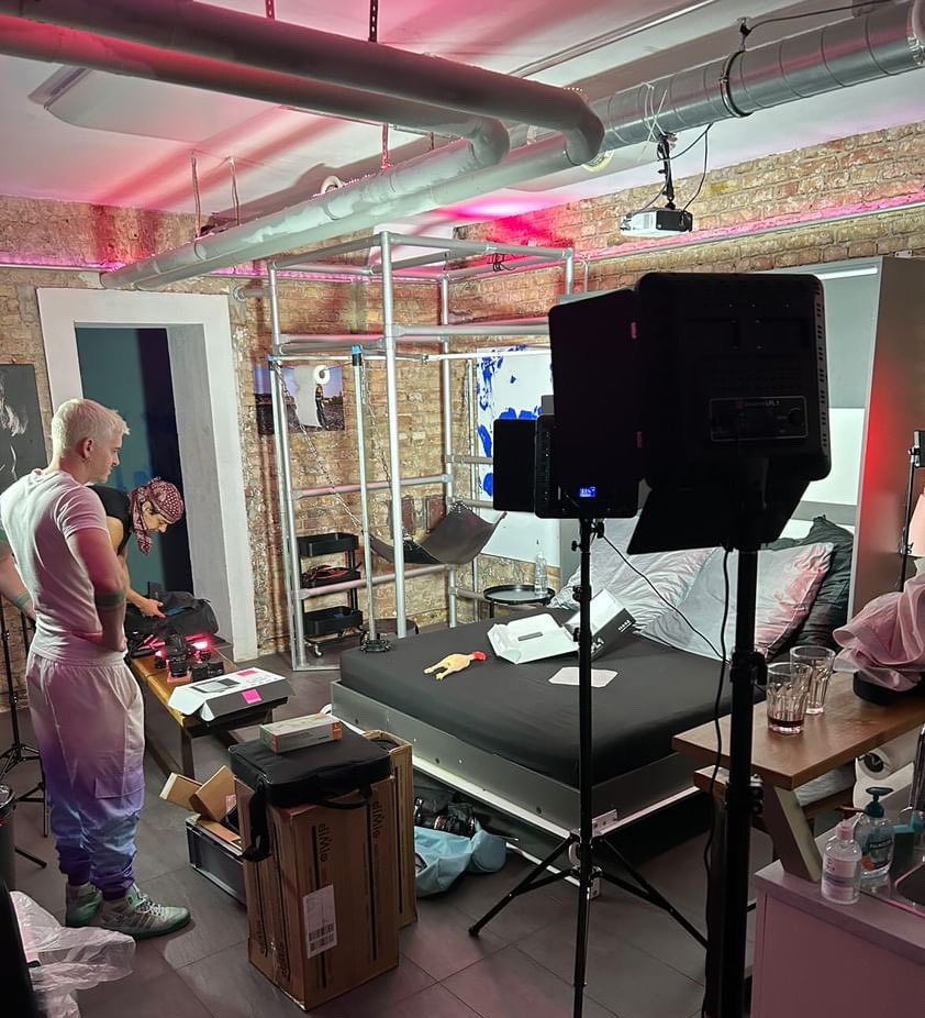 x_lube's tweet photo. 🤫 https://t.co/9WthQQnYaX