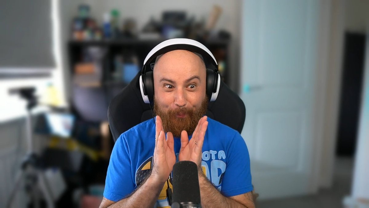 HelloUpload's tweet image. Who wants to caption this picture of @lionheartx10