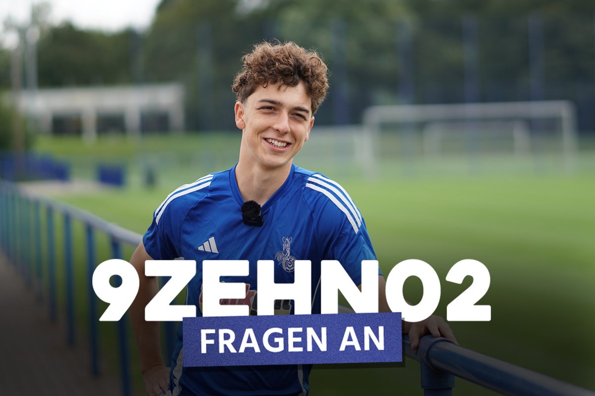 MSVDuisburg's tweet photo. Nach der Sonderausgabe im Landschaftspark Nord mit Dietmar Hirsch und Marcel Stenzel in der vergangenen Woche, gibt's "9ZEHN02 Fragen an" heute wieder im gewohnten Look. Simon Symalla hat sich dieses Mal euren Fragen gestellt.
📺 https://t.co/dyOYmfrSvo

#MSVereint https://t.co/GH5fJLFwCc