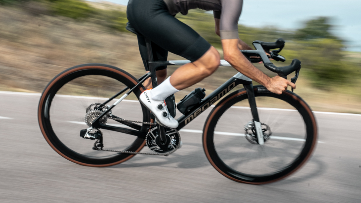 Bici da strada 🚴🏼‍♀️ Nuova Megamo Raise 2025: un po' racing, un po' endurance e il peso... dlvr.it/TD5yYp via BiciDaStrada.it