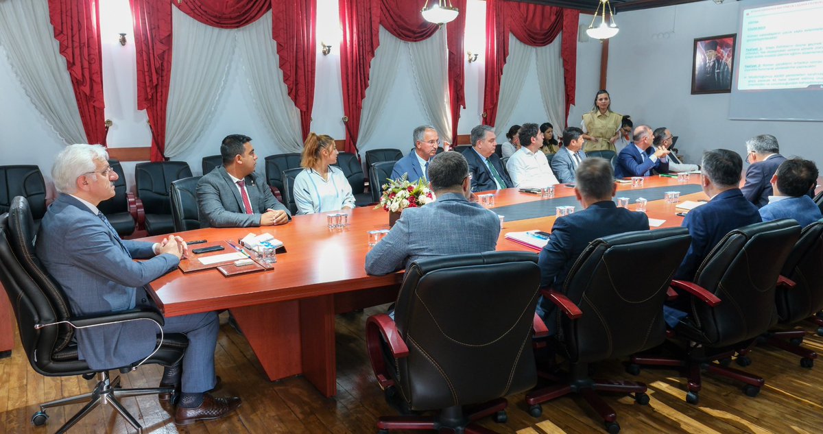 2023-2030 yılları arasında Roman Vatandaşlara Yönelik Strateji Belgesi Kapsamında Hazırlanan İl Eylem Planı Değerlendirme Toplantısı, Valimiz Sayın @Erkan_Kilic14 başkanlığında yapıldı. 

Roman vatandaşlara yönelik 1. aşama eylem planı çerçevesinde gerçekleştirilen faaliyetler ve