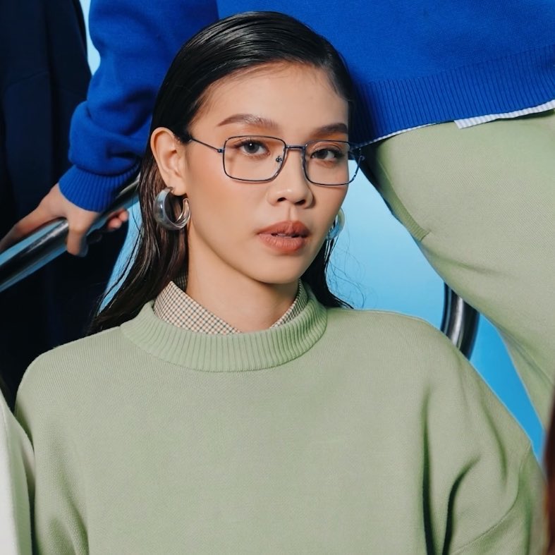 starchivestacey's tweet photo. 📂Documents 
 └📁 stacey pics
      └📁face cards
          └📁 papi stacey in specs https://t.co/HKPHV8Fy9O