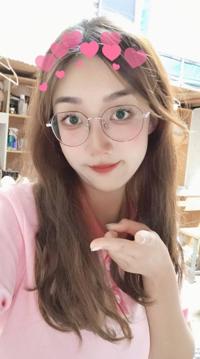 【网友投稿 No.1052】眼镜女同学 #眼镜娘 #眼镜妹 #投稿 #反差 #投稿曝光 #女友 #女友分享 #女友系列 #女同学 #女同事 https://t.co/fPNZSFdVHP