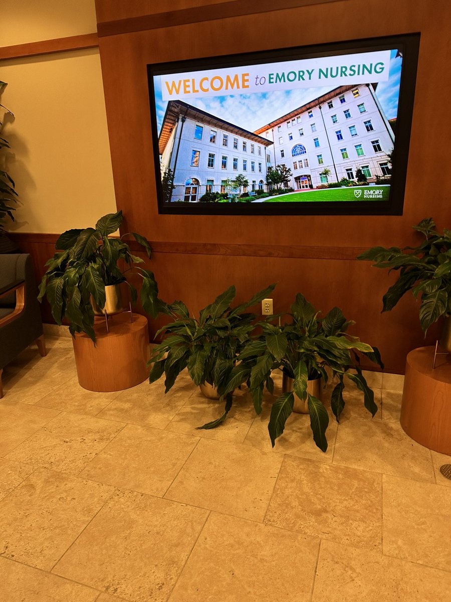crbrownwilson's tweet image. Excited to be at @EmoryRollins @DonnaFitzQUB sharing what it is to be a #nurse with @EmoryNursing #ASMOSUSresource