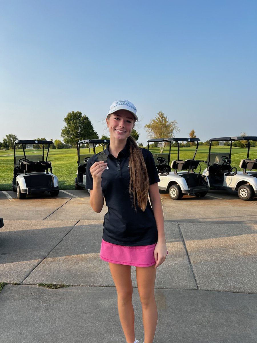 MSHSMAVGOLF's tweet photo. Congratulations to our JV girl's golf team for their 2nd-place finish at Derby Country Club. Tournament medalists were Addi Purkey, Elli Hohnbaum, and Avery Morgan.
Congratulations to varsity player @HarperHohnbaum    for her top-10 finish at Sierra Hills. https://t.co/z1jnqbK1Fb