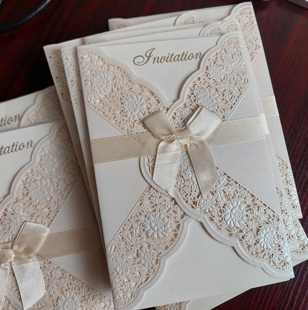 CaptworldPrints's tweet photo. We produce unique Wedding Invitation Cards at pocket-friendly price | #LagosPrinter | iPhone | Innoson | #DonaldTrump https://t.co/NWOlLygEbB