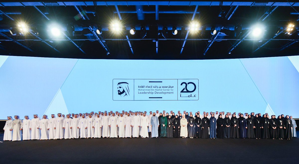 HHShkMohd's tweet photo. شهدت اليوم احتفالاً بمرور 20 عاماً على تأسيس مركز محمد بن راشد لإعداد القادة .. 

مرت العشرين عاماً سريعة بتطوراتها وأحداثها ومشاريعها .. تخرج من مركز القادة أكثر من 850 خريج.. منهم اليوم الوزراء والمدراء ورؤساء الشركات والبنوك وغيرهم .. وسيبقى المركز يخرج لنا كوادر قيادية تكمل المسيرة وتحمل الراية .. 

عندما ننظر للوراء تدرك أن أعظم ما نتركه وراءنا هم رجال ونساء لديهم حس القيادة … يحملون المسؤولية .. ويتحملون التحديات … ويحلمون دائما وأبداً أن يكون وطنهم في القمة ..