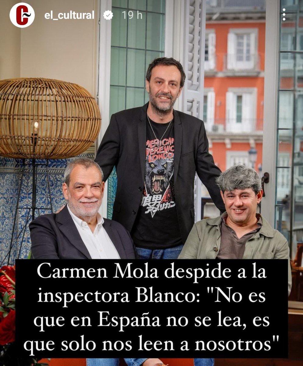 babsimon's tweet photo. Yo pensando que no, y mira, sí, sí  era posible que Carmen Mola tuviese más cojonazos. https://t.co/t1S552VlvN