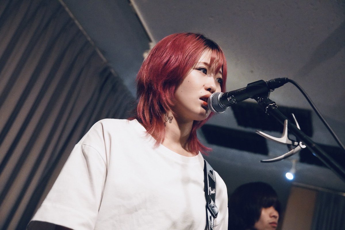 __lambiris's tweet photo. 【 LIVE Photo📸 】

9/7 京都GROWLY

📷【@genkai_graphy 】
sup【@ued_bass &amp; @Hinata_drums 】

#大阪 #京都 #バンド #インディーズバンド https://t.co/8G0oKUGyuT