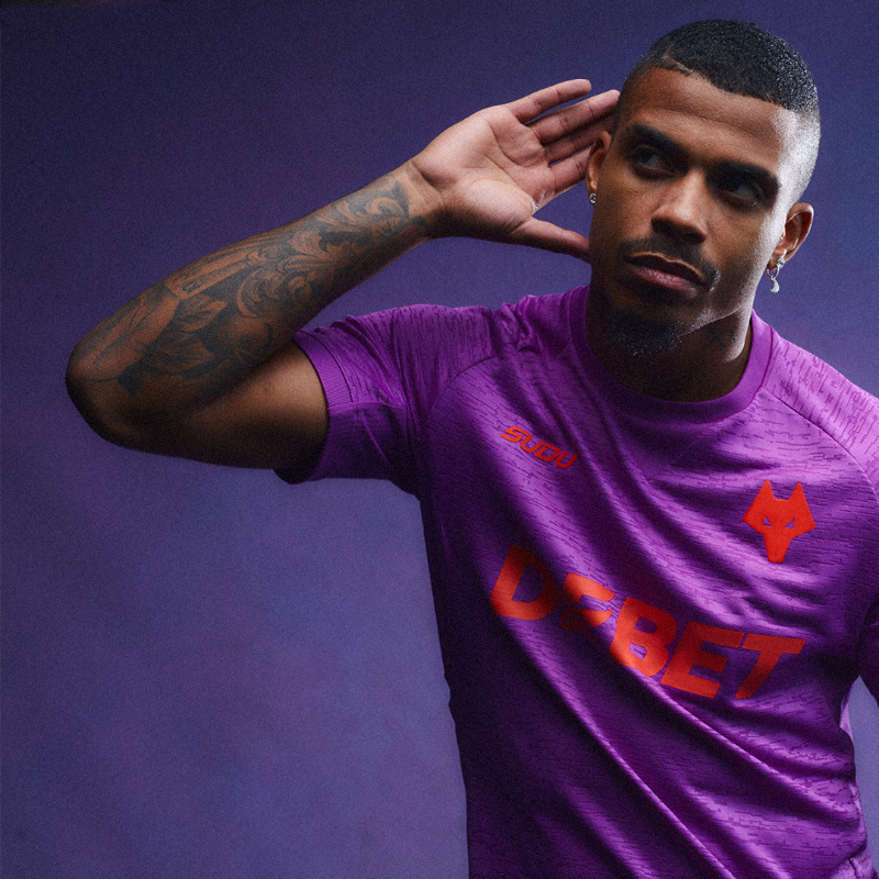 Wolves's tweet photo. The 2024/25 third kit unleashes the Wolves fearless spirit.

Available online now 👇