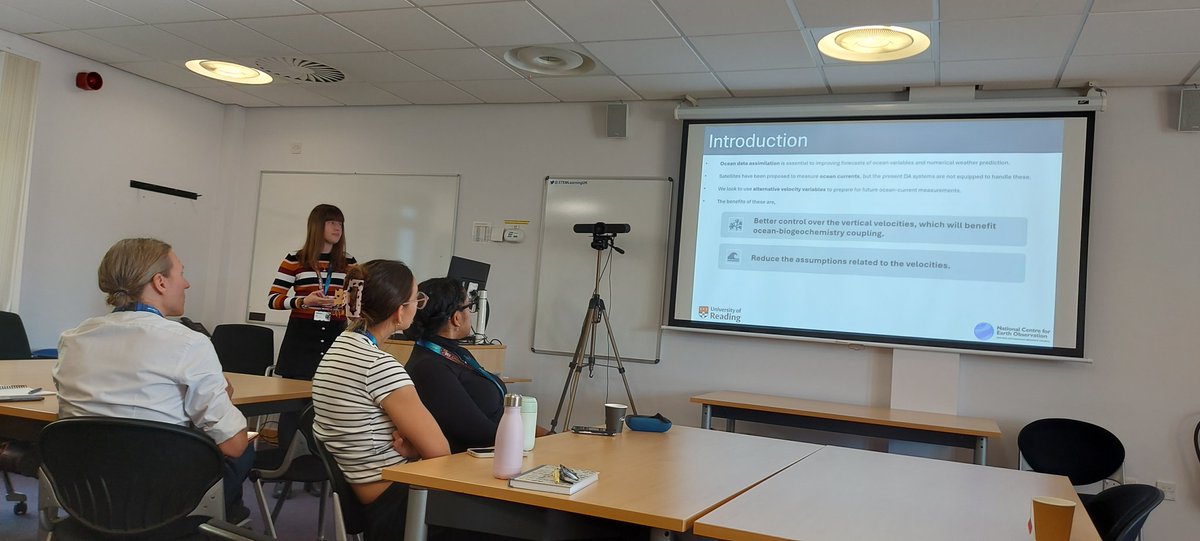 Laura Risley <a href="/LRisley21/">Laura Risley</a> of <a href="/SCENARIO_DTP/">SCENARIO DTP</a> &amp; <a href="/NCEOscience/">NERC NCEO</a> spoke at #UKEO2024 this morning about her work on the numerical implications of using new variables for ocean data assimilation, in joint work with <a href="/MetOffice_Sci/">Met Office Science</a> and <a href="/CerfacsOfficial/">CERFACS</a>