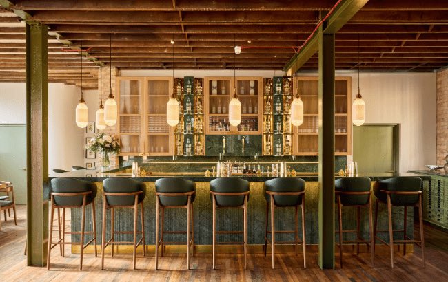 Amid all the conversations about provenance and transparency, this - from Fords Gin and Thames Distillers - feels like a breath of fresh air. And a great example of how to celebrate contract distilling!

thespiritsbusiness.com/2024/09/fords-…