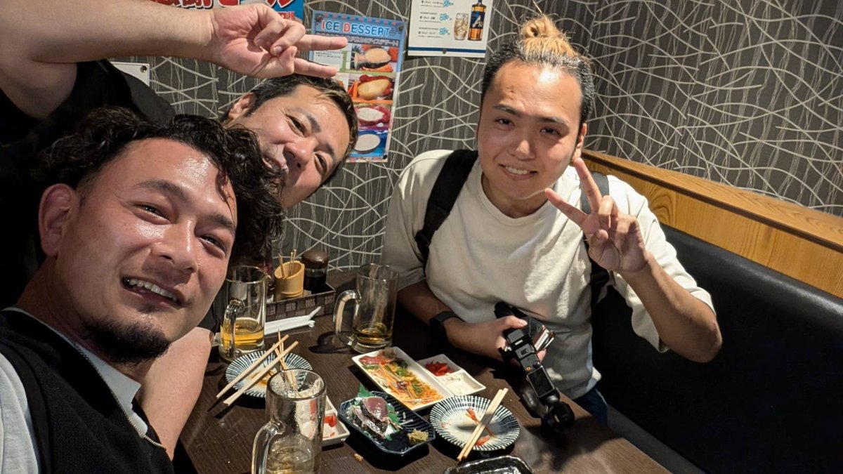 t_honbou's tweet photo. 高橋帝国のボスと対談。
めちゃ楽しい。
熱量高く素晴らしかった！
丸山さん、ありがとう。 https://t.co/3AThwfQ3Ri
