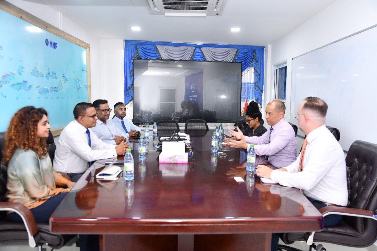 MNP_Secretariat's tweet photo. Honoured to meet with the @USinMaldives Ambassador Hugo Yon. We had a constructive talk focused on enhancing economic resilience, governmental strength and avenues for empowering women and youth. Looking forward to a speedy progression with the newly established  collaboration. https://t.co/kIMESNmr7i