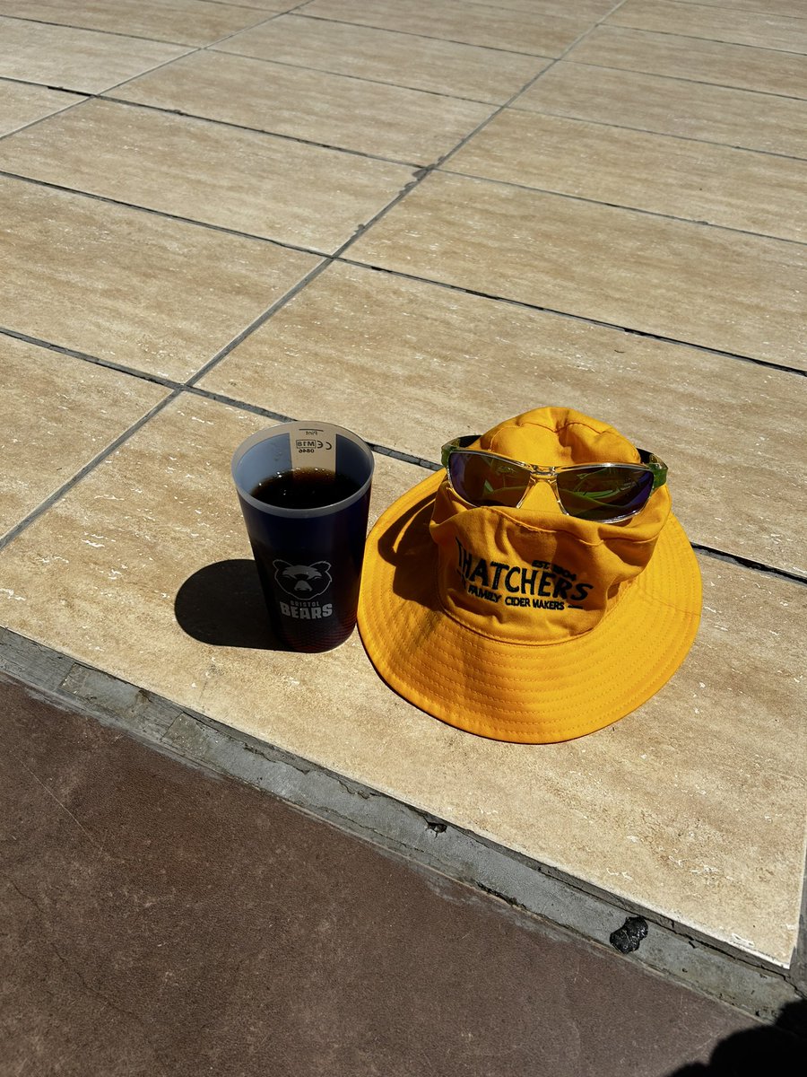 bosley752's tweet photo. Definitely could do with a #thatchers in this heat #egypt https://t.co/4APTSiK3qm